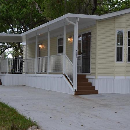 Spanish Main Rv Resort Thonotosassa Bagian luar foto