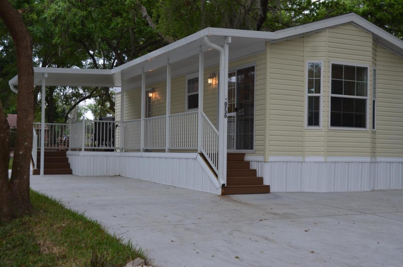 Spanish Main Rv Resort Thonotosassa Bagian luar foto